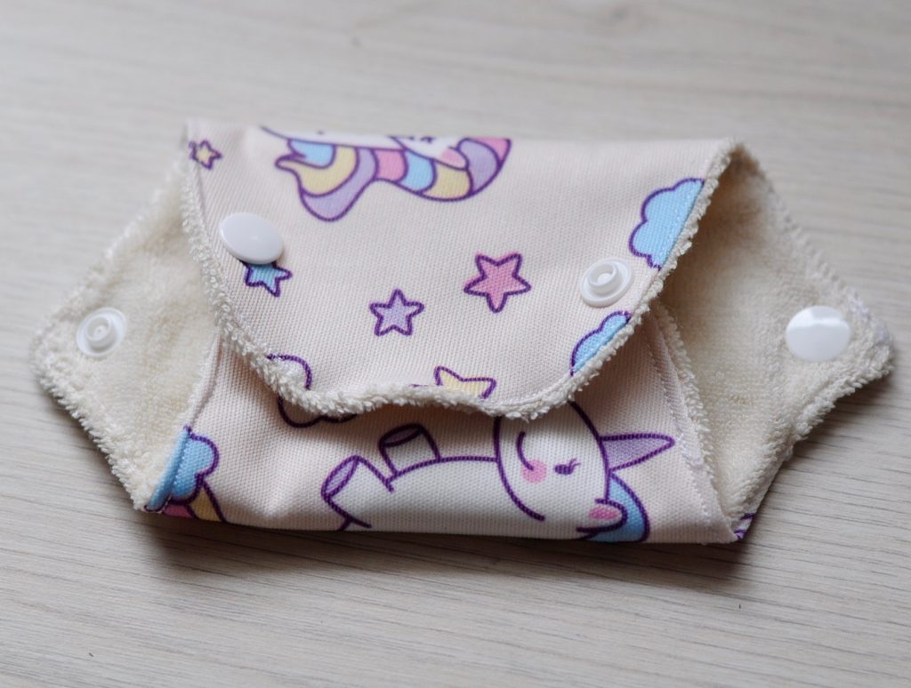 Dédé à coudre. Jolis tutos et kits couture DIY Dédé à coudre. Jolis tutos et kits couture DIY