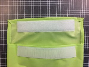 {DIY} Tuto couture pochette à goûter lavable. Etui imperméable pour sandwich, encas, snack. Fabriquer un sac à goûter lavable.
