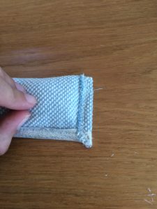 Couffin de poupée ou poupon 30cm. DIY couture débutant. Tuto illustre et complet. Patron gratuit. 