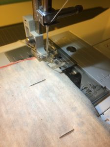 {DIY} Etui à mouchoirs lavables. Tuto couture Zéro déchet. Pas à pas couture facile pour coudre une pochette en tissu pour stocker vos mouchoirs.
